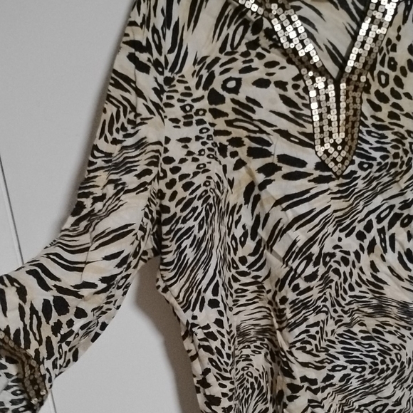 Cream and Brown Animal Print V-Neck Bell Sleeve Blouse - Picture 4 of 4